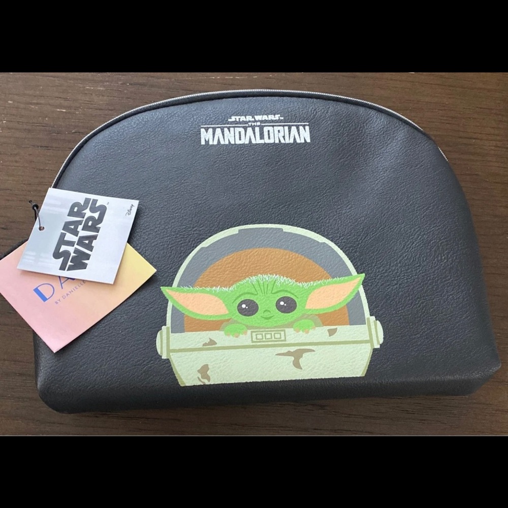 Mandalorian Star Wars Baby Yoda Pouch